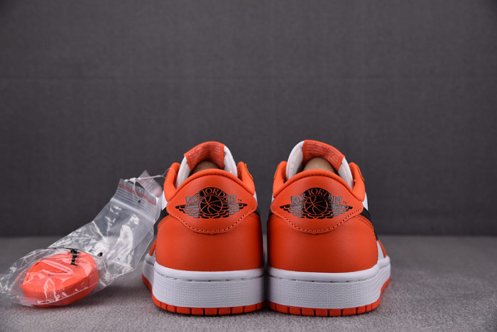 Jordan 1 Low OG Starfish (Women
