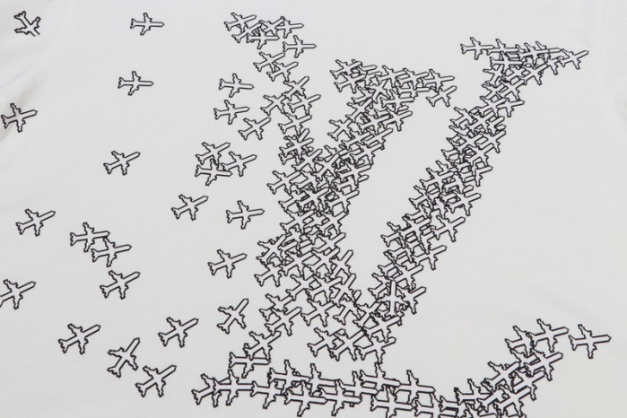 LV CLOTHES V00042