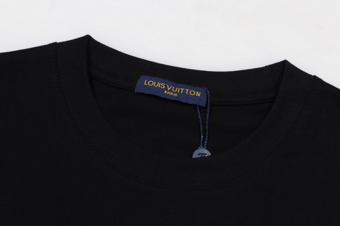 LV CLOTHES V00056