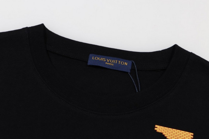 LV CLOTHES V00078