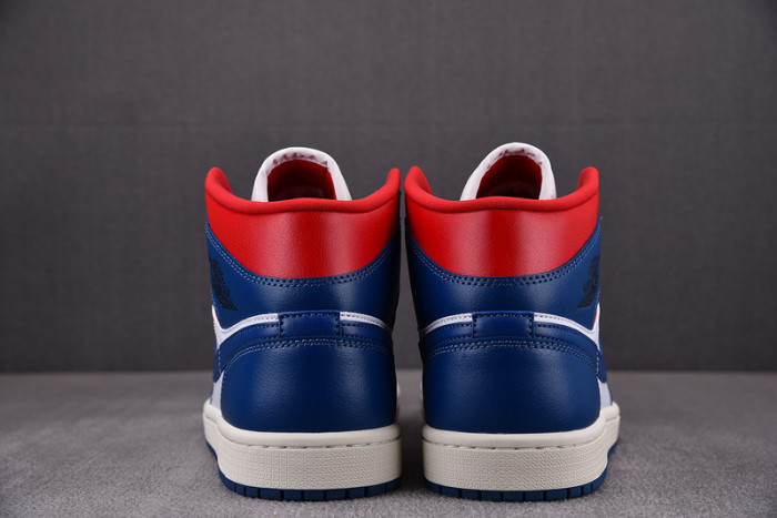 Air Jordan 1 Mid