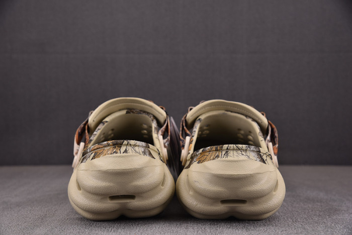 CROCS X SALEHE BEMBURY C00012