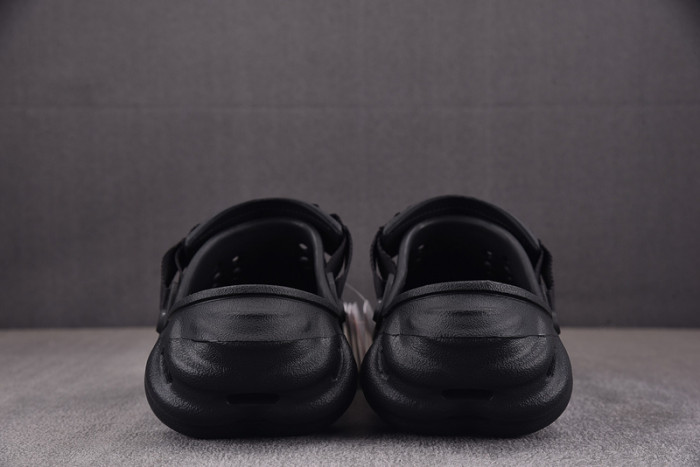 CROCS X SALEHE BEMBURY C00017