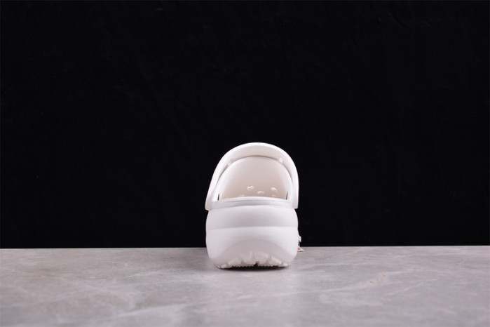 CROCS SCANDAL C00041