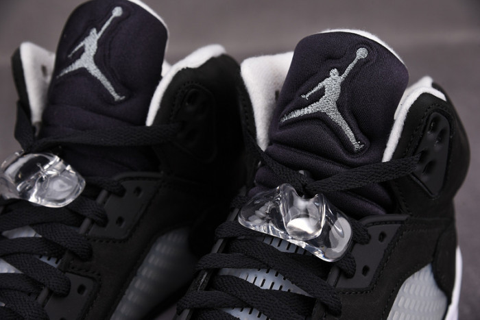 AIR JORDAN 5 RETRO