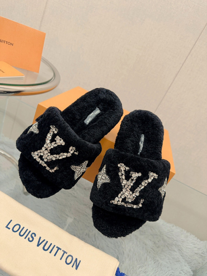 L&V SANDAL149