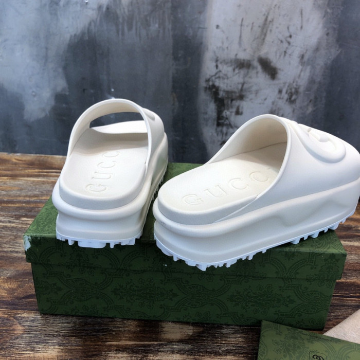 Gucc* Sandal 141