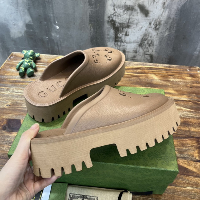 Gucc* Sandal 142