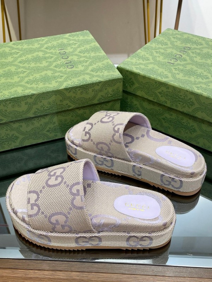 Gucc* Sandal 152