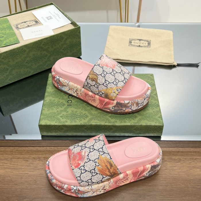 Gucc* Sandal 157