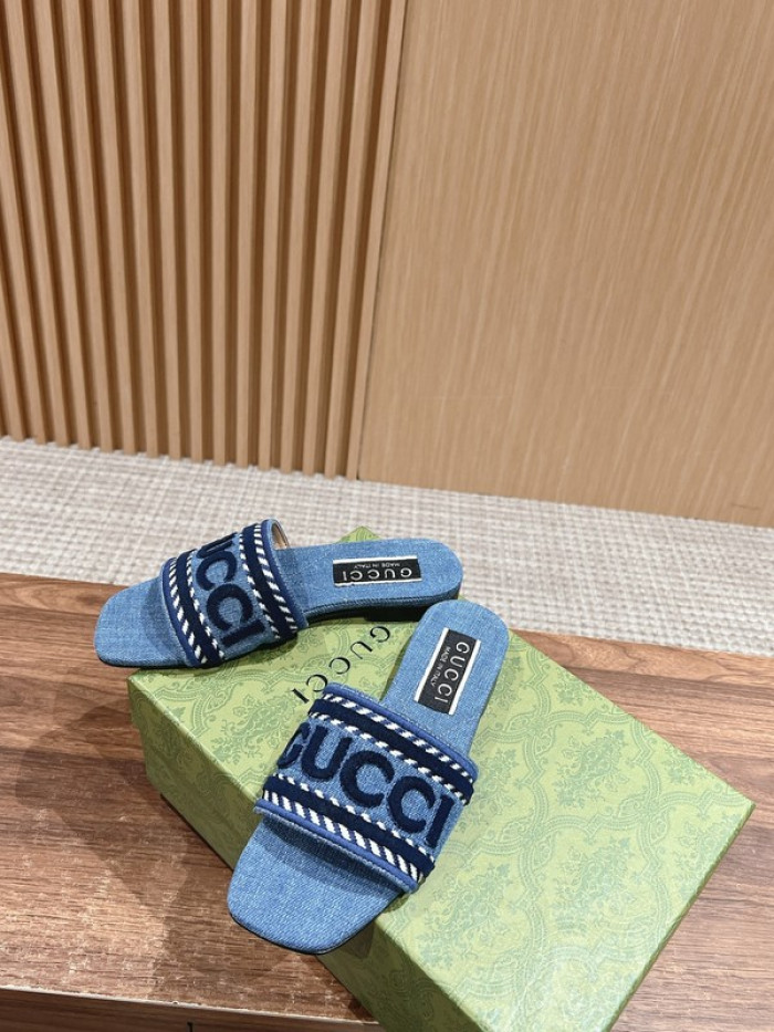 Gucc* Sandal 200