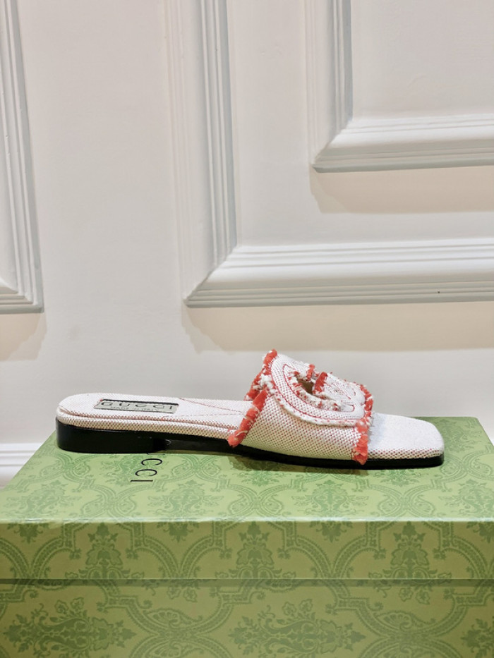 Gucc* Sandal 205