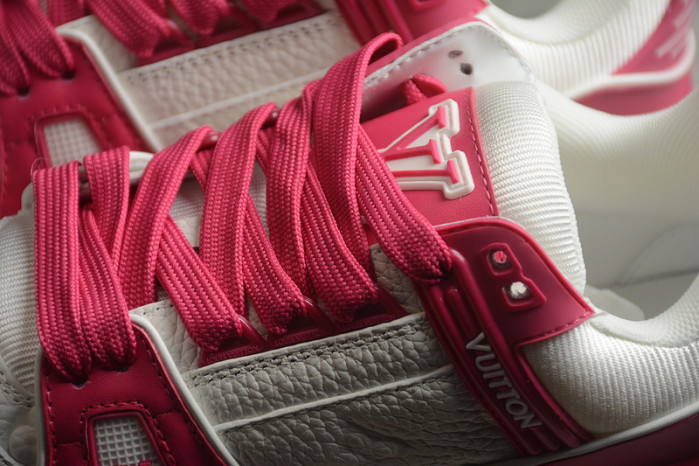 LV TRAINER SNEAKER LV-000554