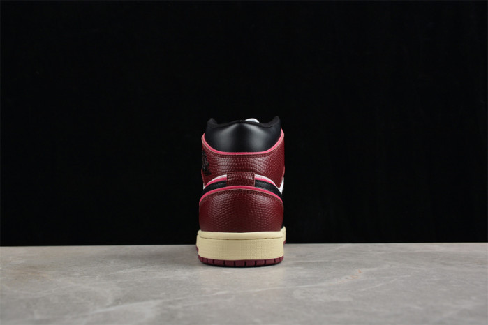 Air Jordan 1 Mid SE