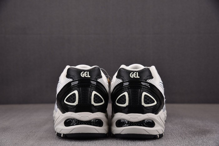 As*ic*s gel kayano tr v4