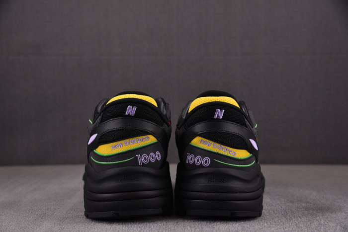 NEW BALANCE 1000