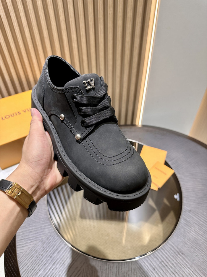 LV BOOTS L000028