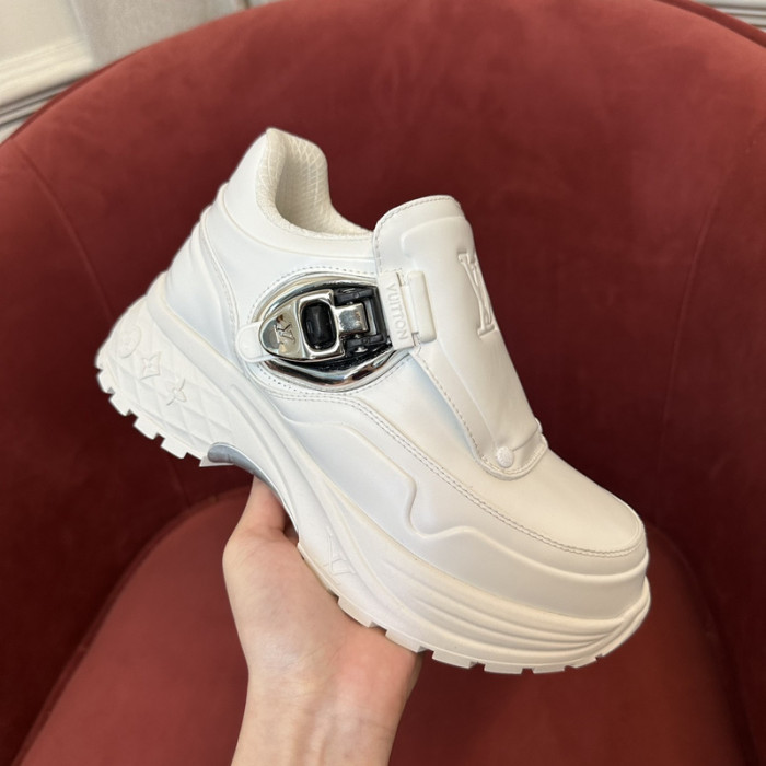 LV LV-000621