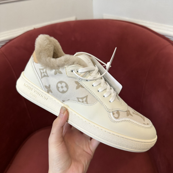 LV LV-000631