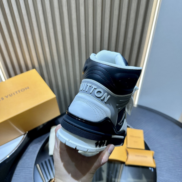 LV LV-000633