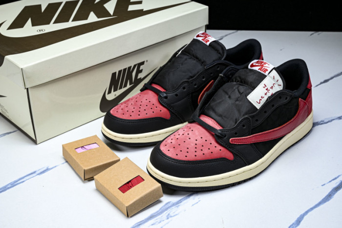 Travis Scott x AIR Jordan 1 Low Black Red DM7866-061