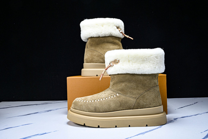 LV BOOTS L000074