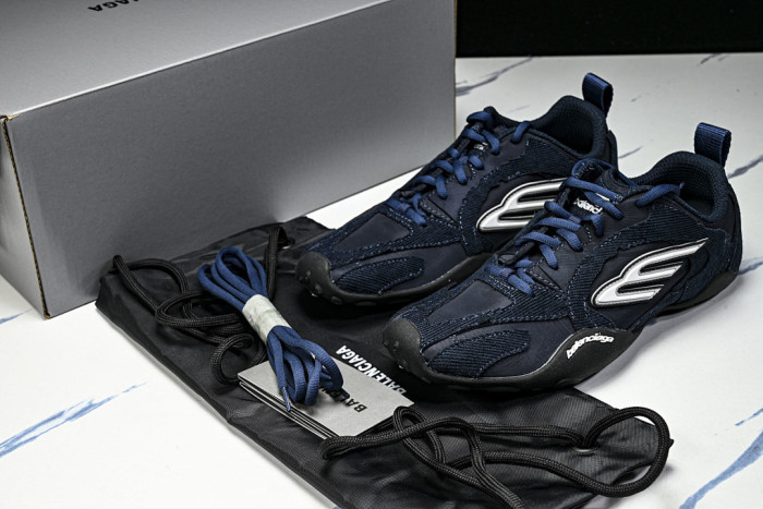 Ba1en*iaga monday ultra