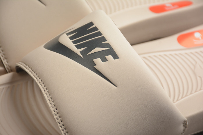 NIKE SANDALS N-022