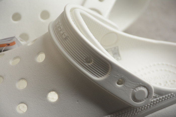 CROCS SCANDAL C00031