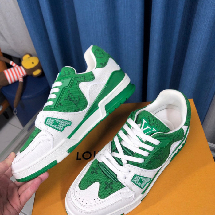 LV SNEAKER LV-000336