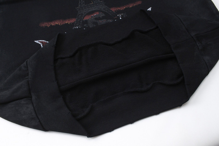 Balenciag**a CLOTHES BAC00009