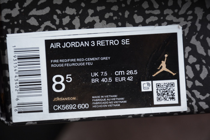 AIR JORDAN 3 RED CEMENT CK5692-600