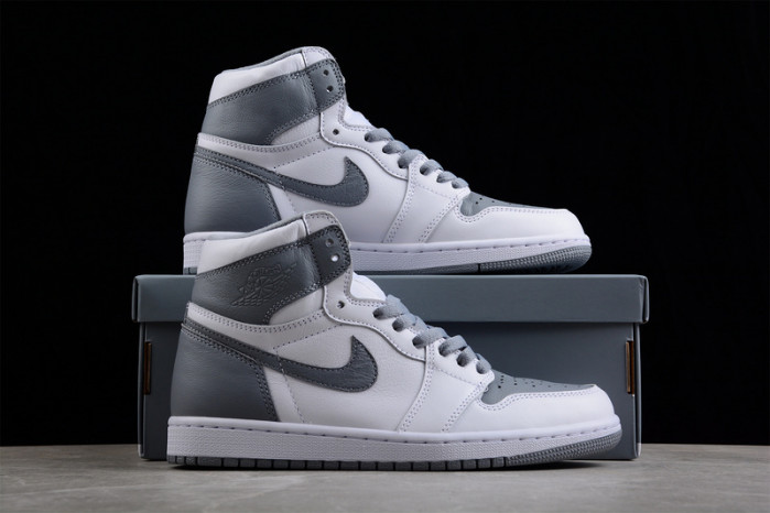 Air Jordan 1 High OG Stealth 555088-037
