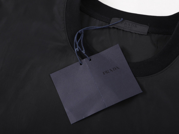 Prad* CLOTHES PRA01