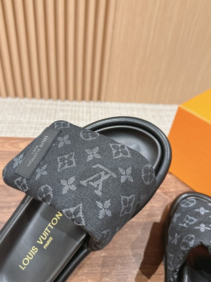 L&V SANDAL136