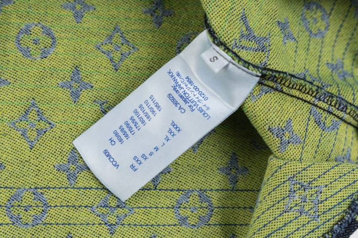 LV CLOTHES V00020