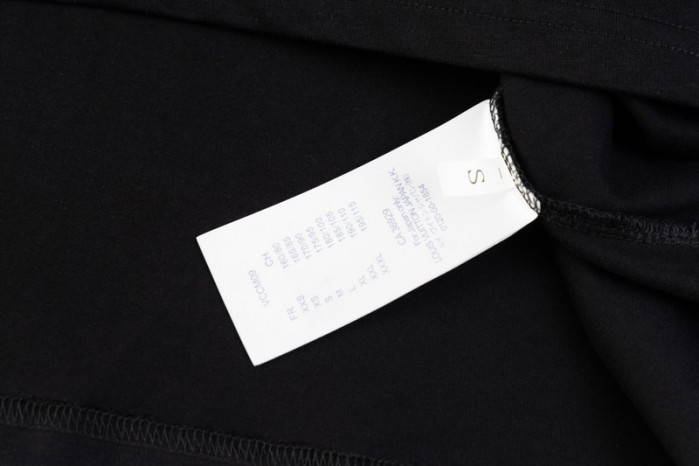 LV CLOTHES V00031