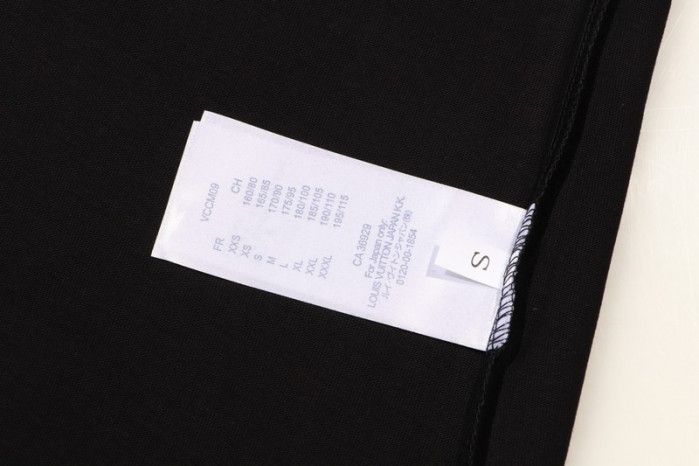 LV CLOTHES V00045