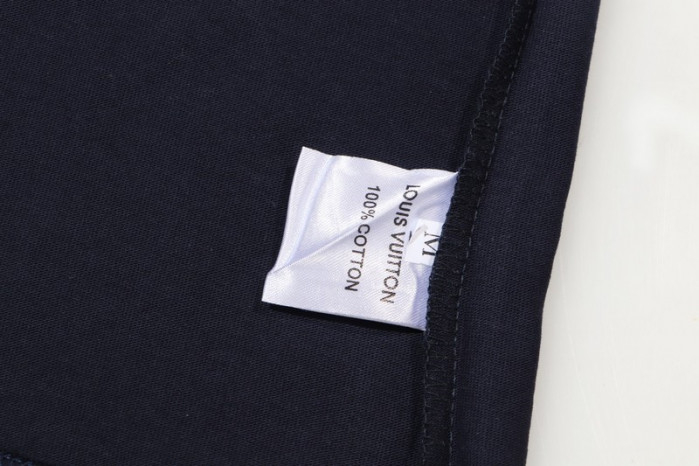 LV CLOTHES V00048