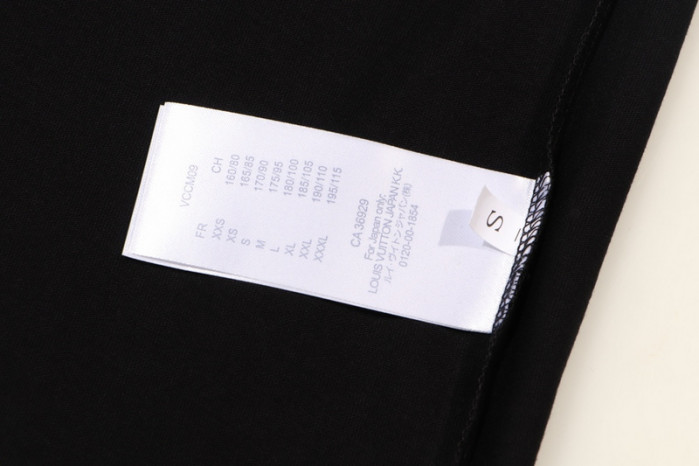 LV CLOTHES V00051