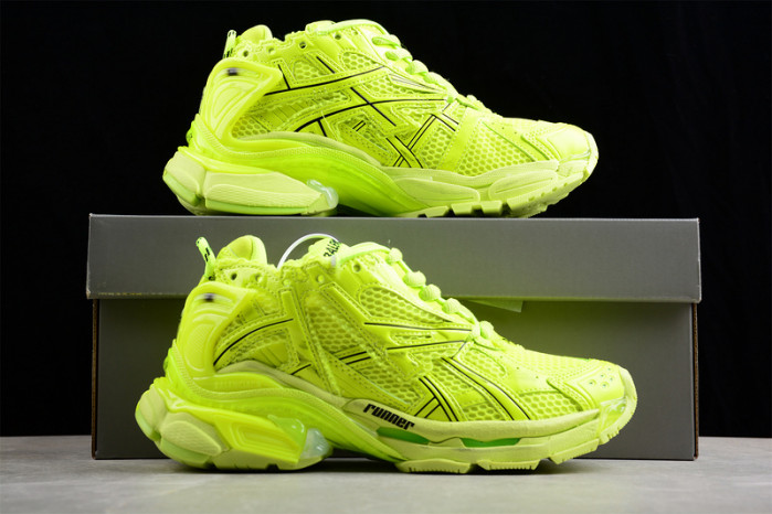 RUNNER SNEAKER RS077