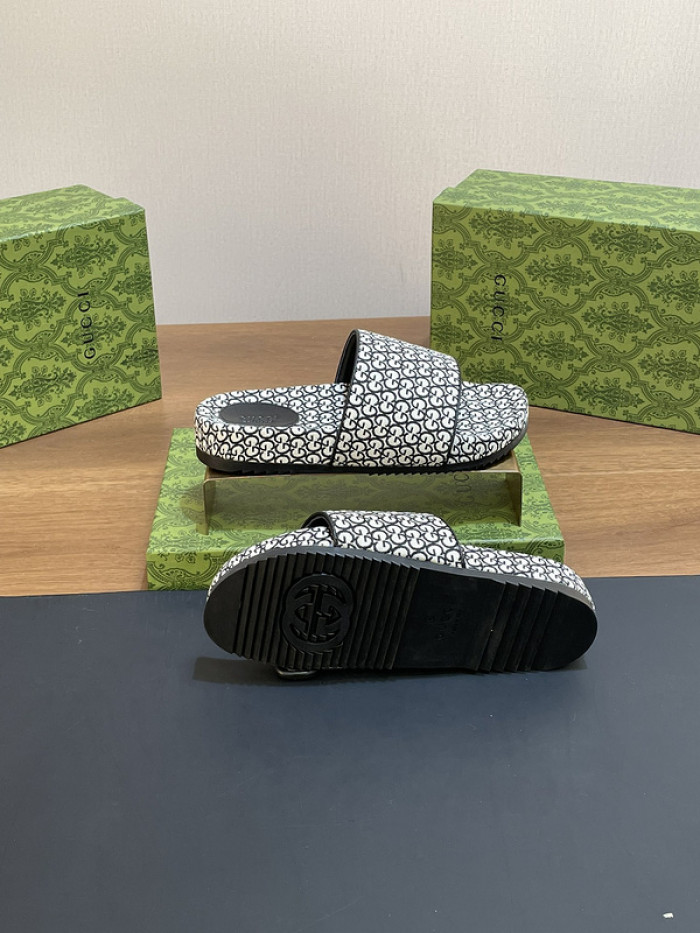 Gucc* Sandal 181