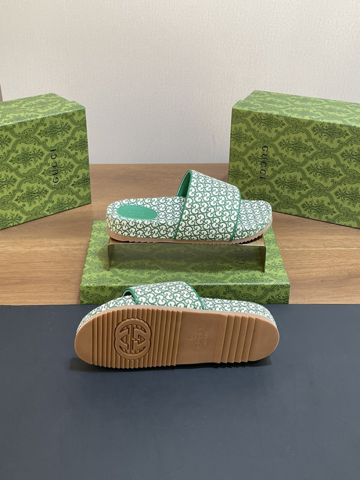 Gucc* Sandal 182