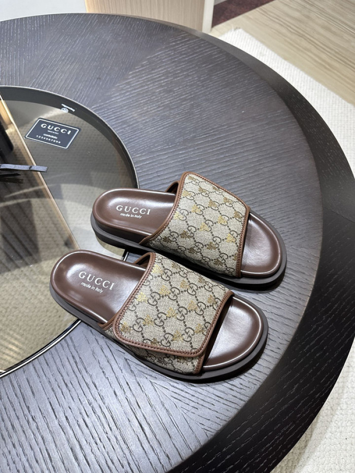 Gucc* Sandal 138