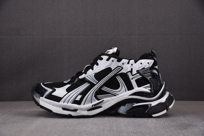 RUNNER SNEAKER RS119