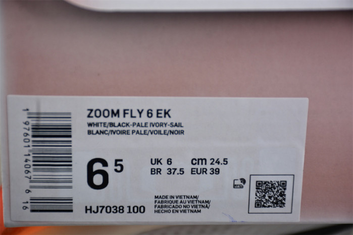 Eliud Kipchoge x Zoom Fly 6 