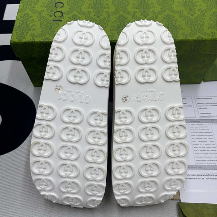 Gucc* Sandal 96