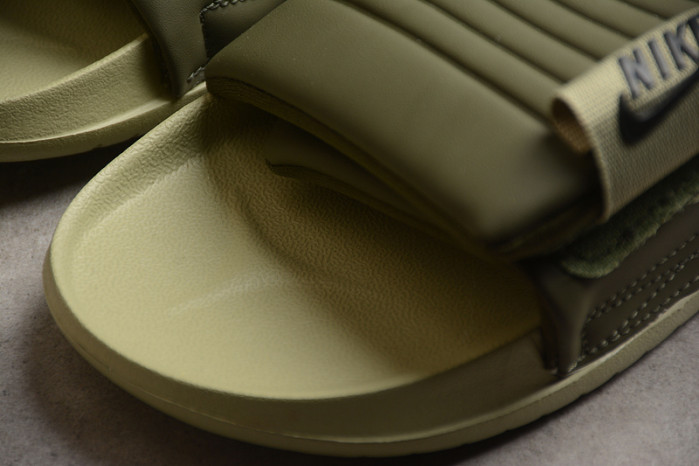 NIKE SANDALS N-015