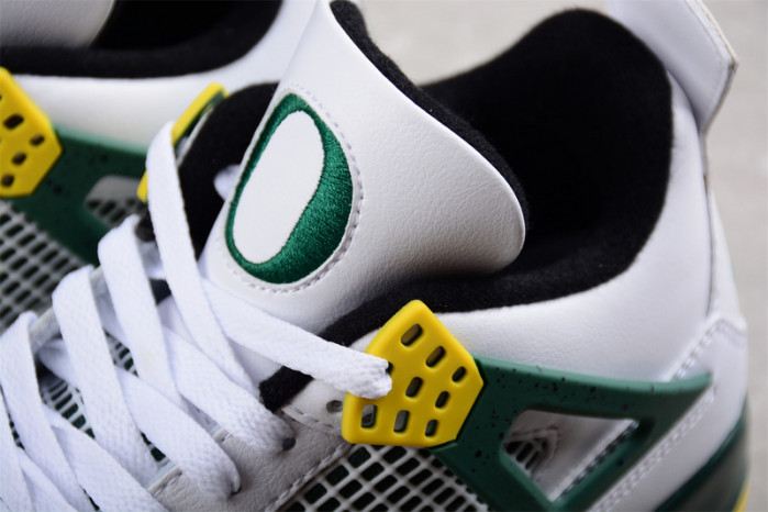 Air Jordan 4 PE