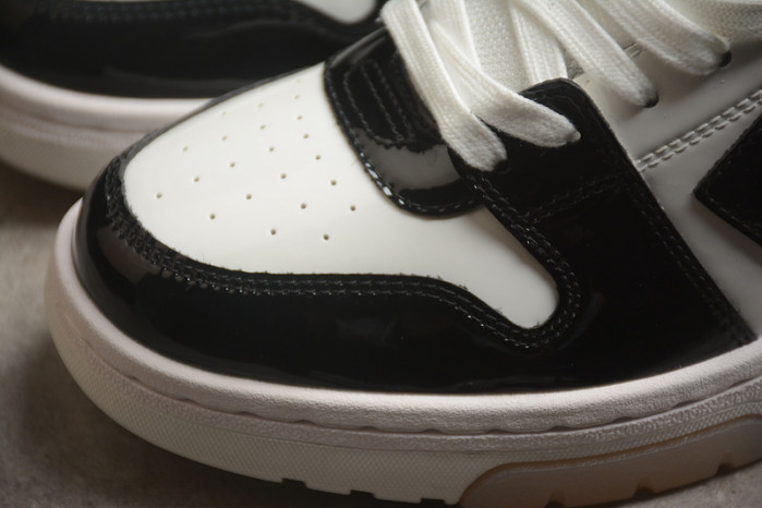 OFW SNEAKER